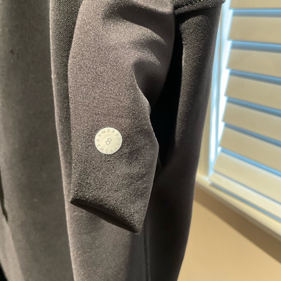 Lululemon On The Fly Crop Pants 23” - Picture 4 of 4